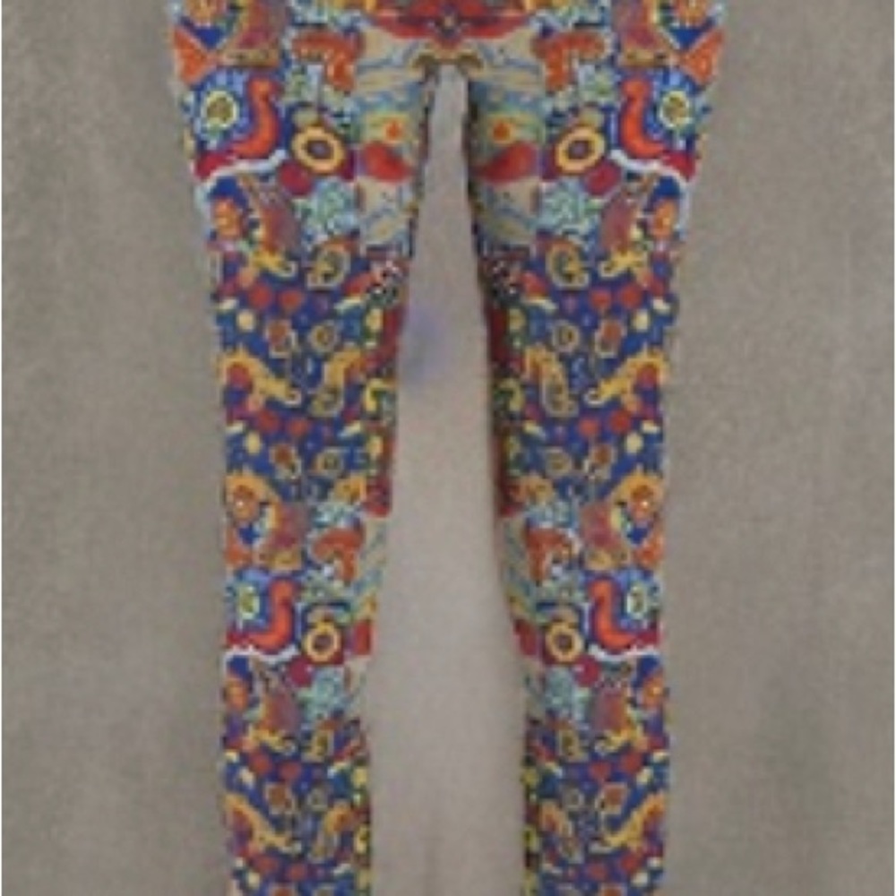 Paisley Leggings New Never Worn